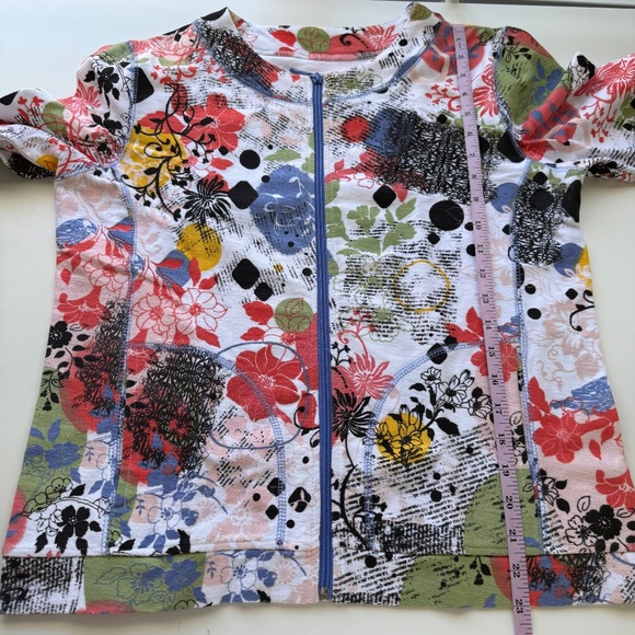 ONQUE CASUALS Floral Lightweight Oversized Zip-Up Jacket Size Small - Picture 9 of 10